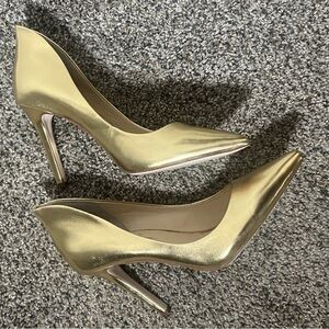 Jessica Simpson Metallic Gold Heels